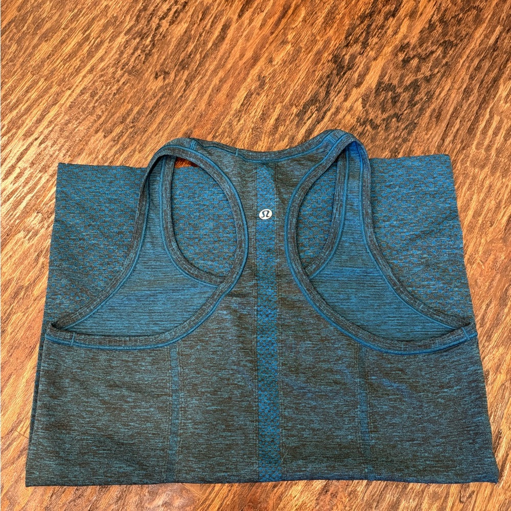 SOLD ‼️lululemon athletica blue swiftly tech tank top
